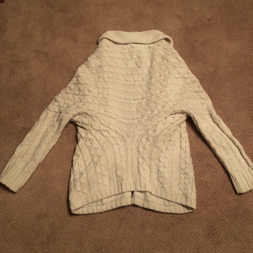 Irish Cable Knit Open Cardigan - Picture 2 of 3